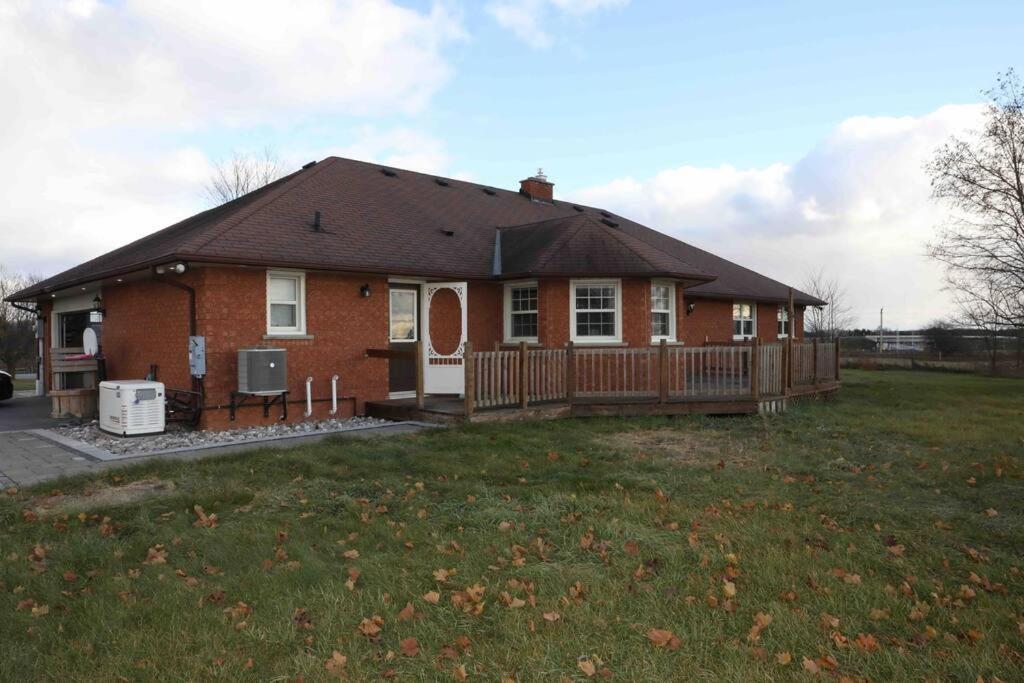 Bowmanville Event Place Exterior foto